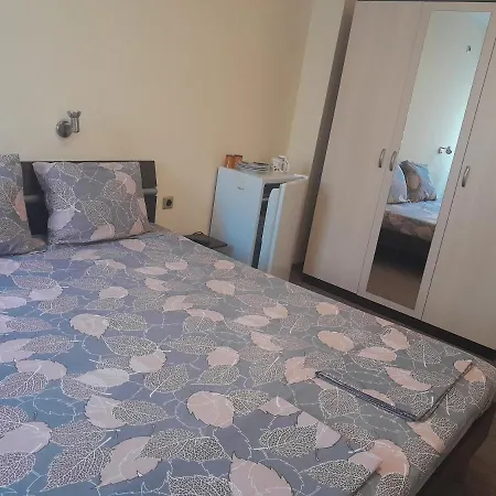 게스트하우스 и анхиало *