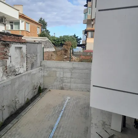 и анхиало 게스트하우스 *