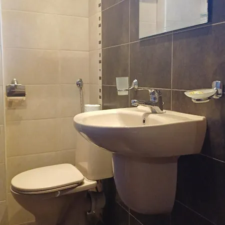 и анхиало 게스트하우스 *