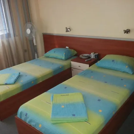 и анхиало 게스트하우스 포마리