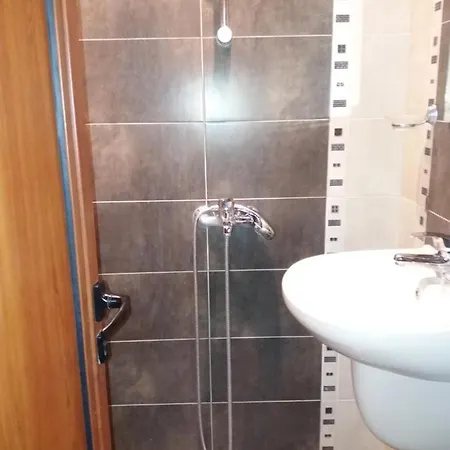 게스트하우스 и анхиало