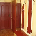 и анхиало بيت ضيافة 3*