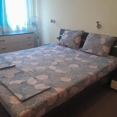 Konukevi и анхиало