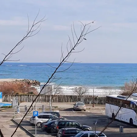 Апартаменти И Стаи Анхиало