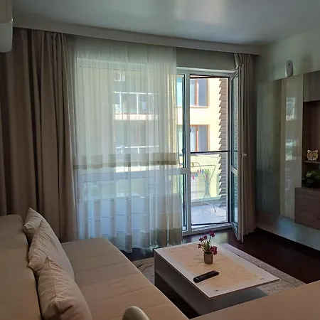 Pensiune и анхиало *