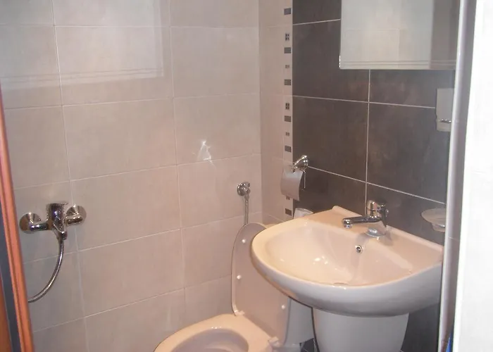 и анхиало Гостевой дом